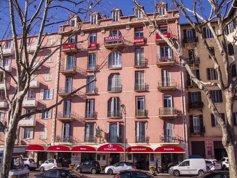 Hôtel le Dauphin